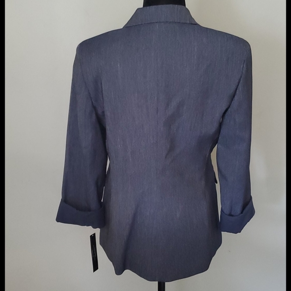 Tahari blue denim color blazer - Picture 9 of 9